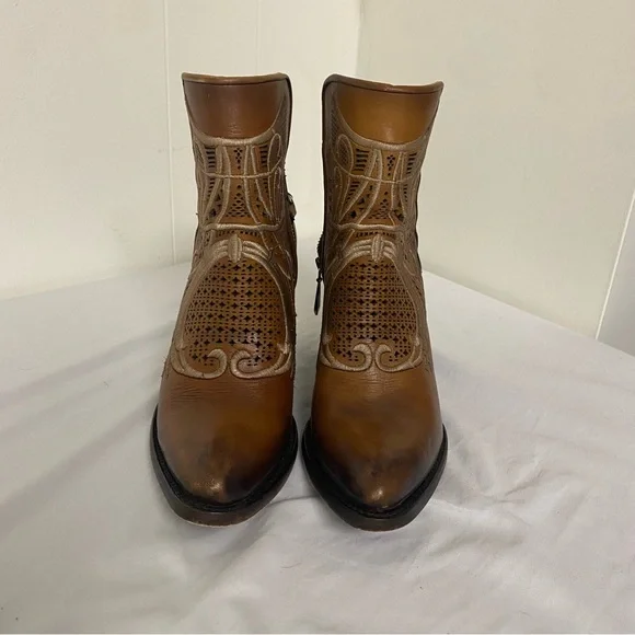 Cuadra Embroidered Brown Western Bootie Block Heel Size 8.5 - Picture 2 of 12